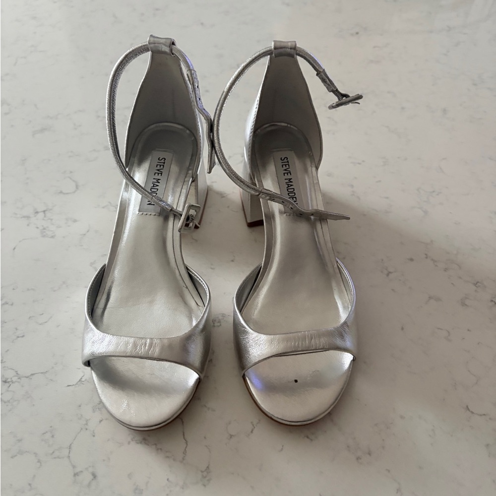 Steve Madden Metallic Silver Block Heel Sandals - Picture 3 of 4